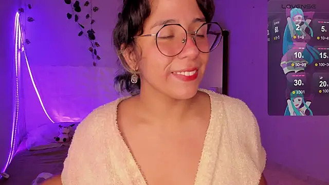 Snapshot of Ludovica6669 chatting on March 2025 11:25:01 PM Ludovica6669 online show from March 2025 11:25:01 PM