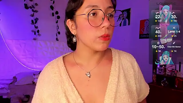 Snapshot of Ludovica6669 chatting on March 2025 09:53:02 PM Ludovica6669 online show from March 2025 09:53:02 PM