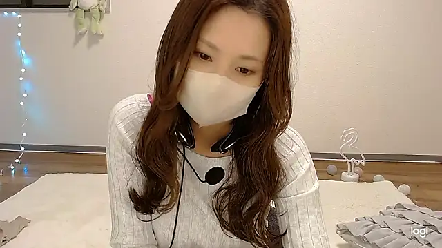 hinano JP online show from November 2025 03:41:01 AM