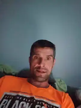 Schkodnik online show from August 2026 10:45:01 PM