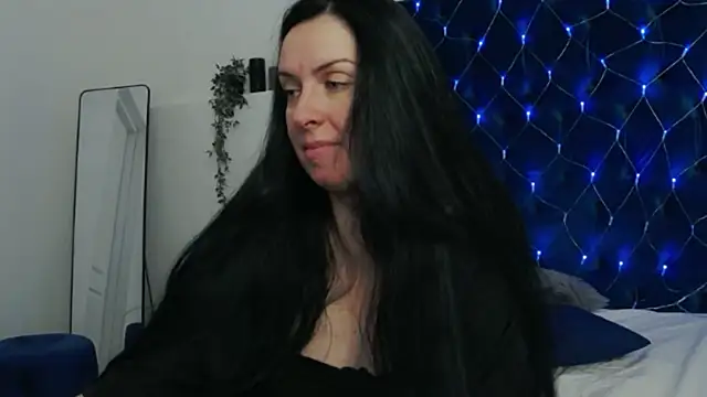 Snapshot of JacquelineElle chatting on March 2025 12:37:01 AM JacquelineElle online show from March 2025 12:37:01 AM