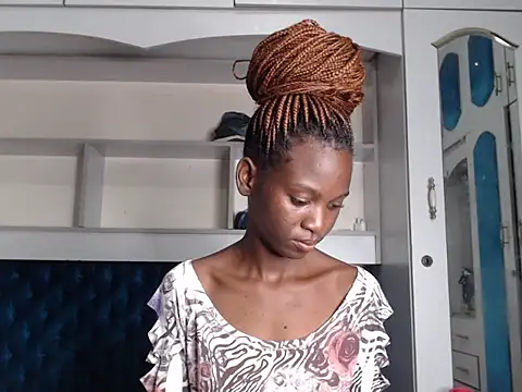 YoungDiva69 online show from January 2025 08:04:01 PM