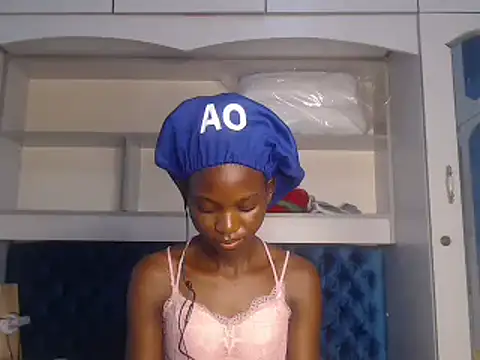 YoungDiva69 online show from February 2025 12:33:02 PM