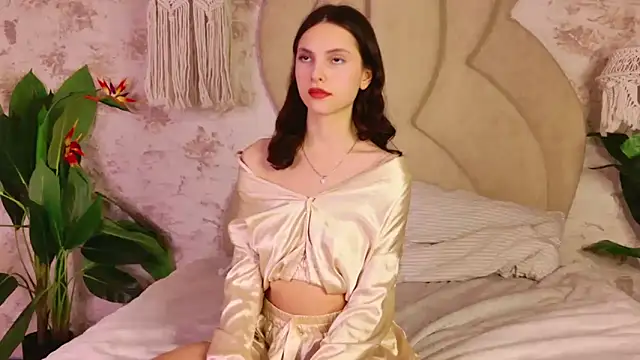 GIGI DAV online show from February 2025 06:32:02 AM