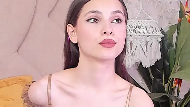 GIGI DAV online show from March 2025 01:40:02 PM