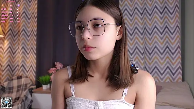 DarelleFare online show from October 2025 11:19:01 AM