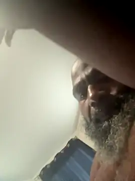 shavez5888 online show from October 2025 09:49:01 PM