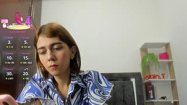 Nicol TransGirl online show from April 2026 04:57:02 AM