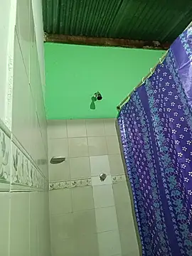 -Nicol online show from November 2025 10:24:01 AM