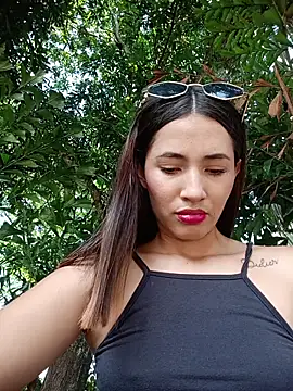 -Nicol online show from April 2026 08:06:02 PM