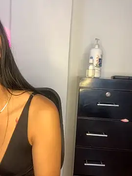 Snapshot of Miss_karol chatting on October 2025 06:13:02 PM Miss karol online show from October 2025 06:13:02 PM