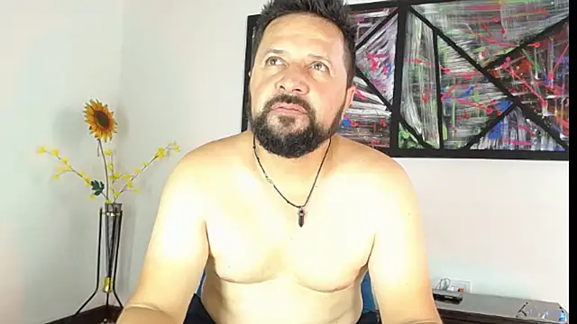 Snapshot of Daniel_08_8 chatting on January 2025 07:43:01 PM Daniel 08 8 online show from January 2025 07:43:01 PM