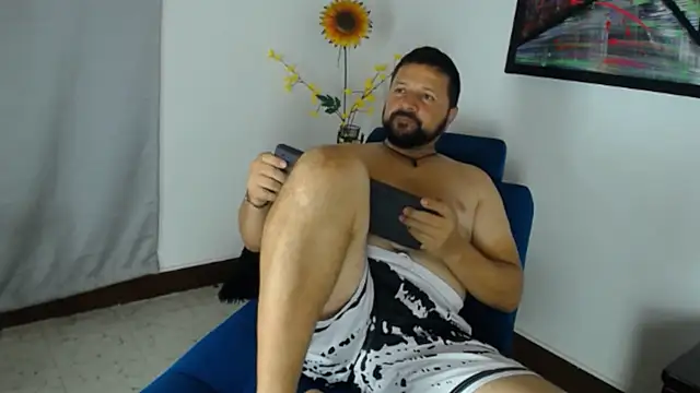 Snapshot of Daniel_08_8 chatting on March 2025 02:35:02 PM Daniel 08 8 online show from March 2025 02:35:02 PM