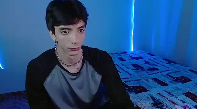 H3ll B0I online show from February 2025 08:11:02 AM