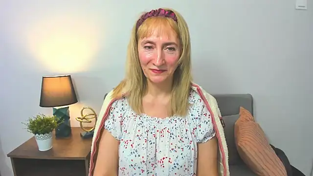 MargaretMilf69 online show from February 2025 02:29:02 PM