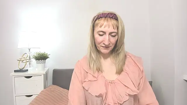 MargaretMilf69 online show from March 2025 04:30:01 PM