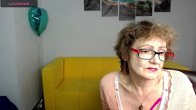 SexyGrandma  online show from March 2025 09:05:02 PM