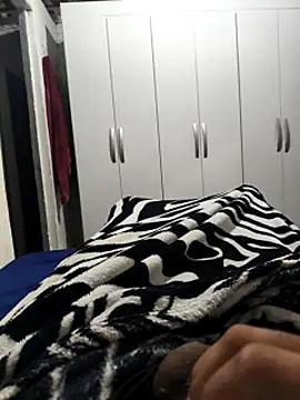 Vandre1235 online show from October 2025 01:35:01 AM