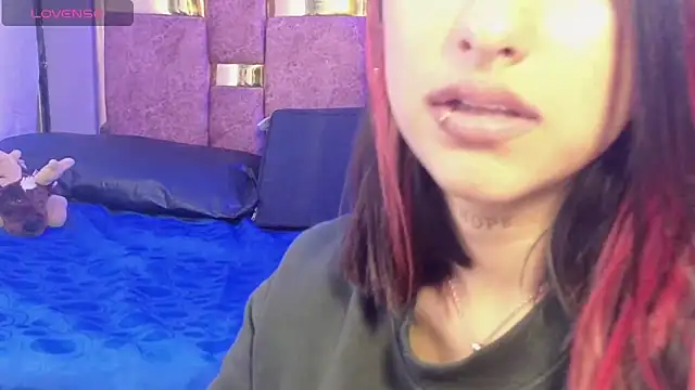 emily fox 3 online show from March 2025 12:18:02 AM