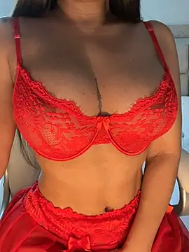 sofiaxox online show from April 2026 05:08:02 PM