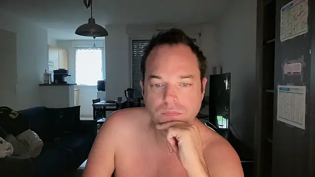 Funnyjul31 online show from November 2025 11:10:02 AM