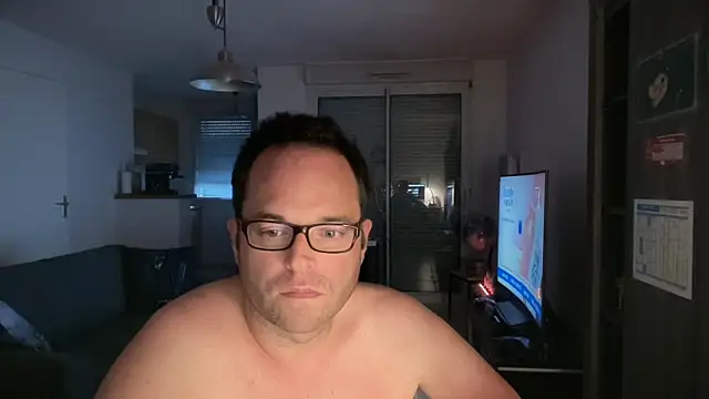 Funnyjul31 online show from March 2026 06:12:01 PM