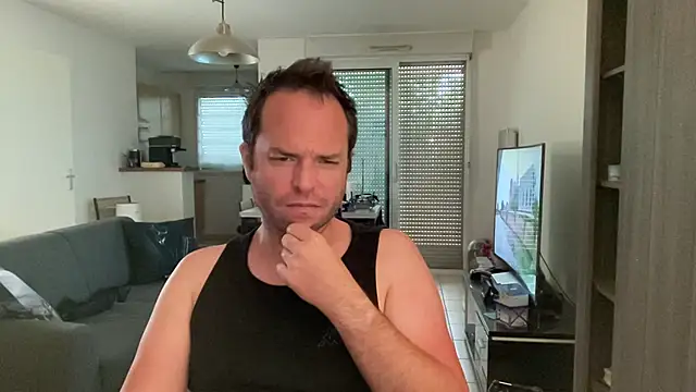 Funnyjul31 online show from May 2026 02:24:02 PM