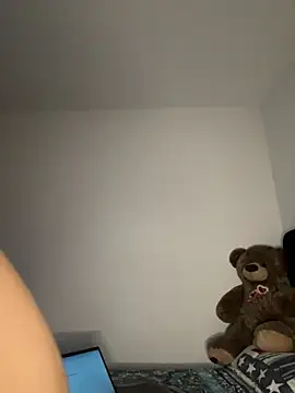 mari pauli x online show from February 2025 06:15:02 AM