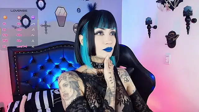 IsisRaichuu  online show from January 2026 07:19:01 PM