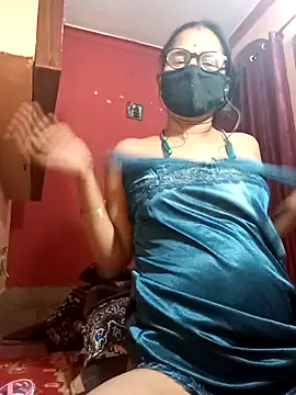 runi31 online show from December 2025 06:06:01 PM