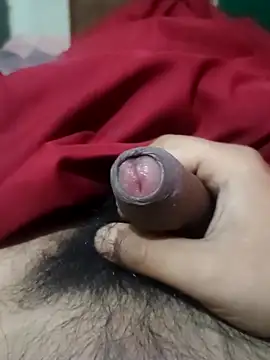 guavam65 online show from April 2026 07:59:02 PM