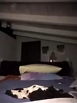 divinaerotica online show from December 2025 05:41:02 PM