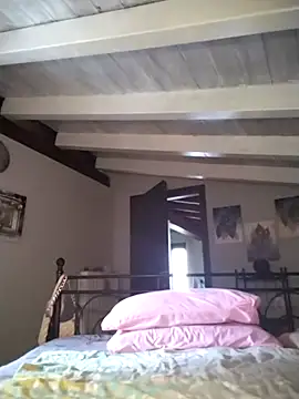 divinaerotica online show from April 2026 04:02:02 PM