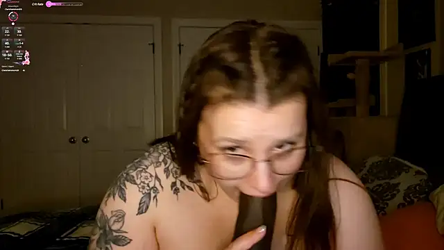 Snapshot of MrsJess chatting on March 2025 02:17:02 AM MrsJess online show from March 2025 02:17:02 AM