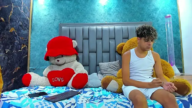 Sexys Hornys Boys online show from February 2025 11:31:01 PM