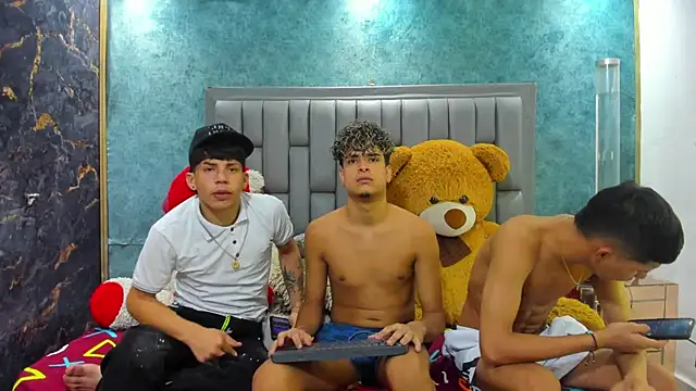 Sexys Hornys Boys online show from March 2025 12:11:01 AM