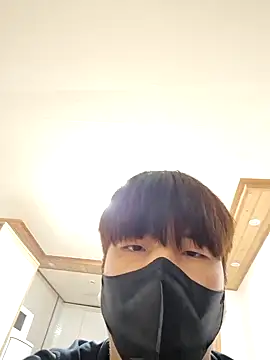 Tyyyggjju online show from October 2025 08:44:01 AM