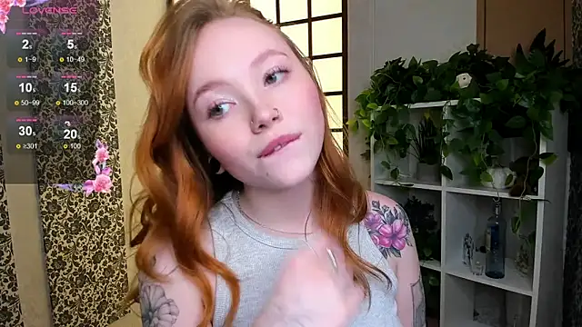 Snapshot of Maya_Light chatting on February 2025 04:47:01 AM Maya Light online show from February 2025 04:47:01 AM