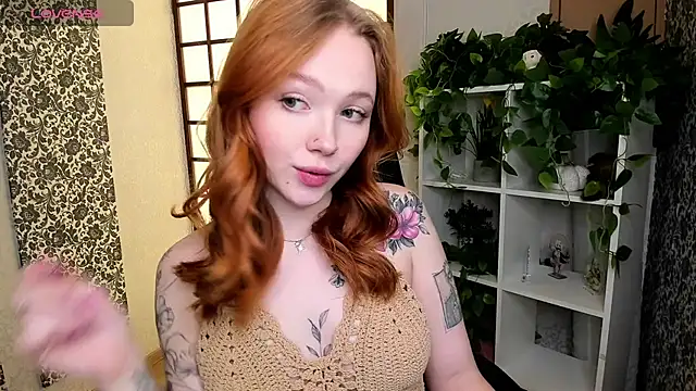 Snapshot of Maya_Light chatting on February 2025 01:47:02 AM Maya Light online show from February 2025 01:47:02 AM