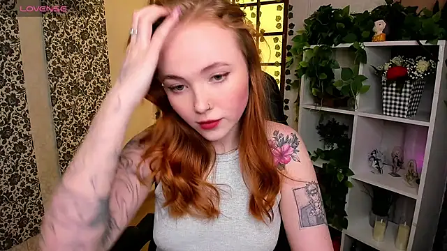 Snapshot of Maya_Light chatting on March 2025 07:41:01 AM Maya Light online show from March 2025 07:41:01 AM