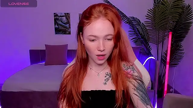 Snapshot of Maya_Light chatting on September 2025 08:27:02 AM Maya Light online show from September 2025 08:27:02 AM