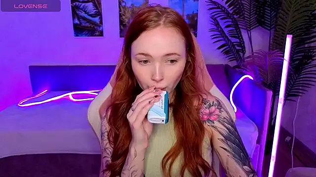 Maya Light online show from October 2025 02:01:01 AM