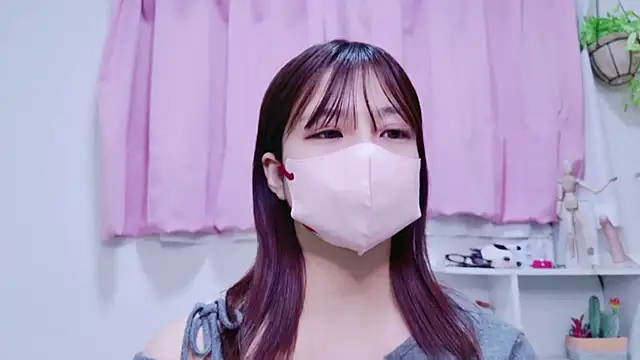 Snapshot of RUKA_o0_0o_ chatting on February 2025 01:44:01 PM RUKA o0 0o online show from February 2025 01:44:01 PM