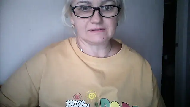 Mayya4321 online show from October 2025 01:08:01 PM