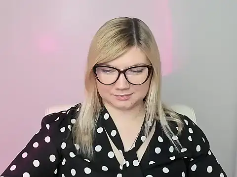 Lola moree online show from October 2025 12:40:02 PM