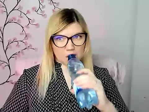 Lola moree online show from December 2025 12:55:01 PM