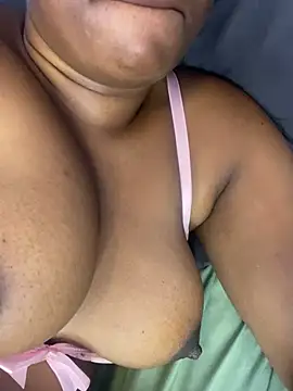 Snapshot of Cherry-brown55 chatting on February 2025 12:50:01 PM Cherry-brown55 online show from February 2025 12:50:01 PM
