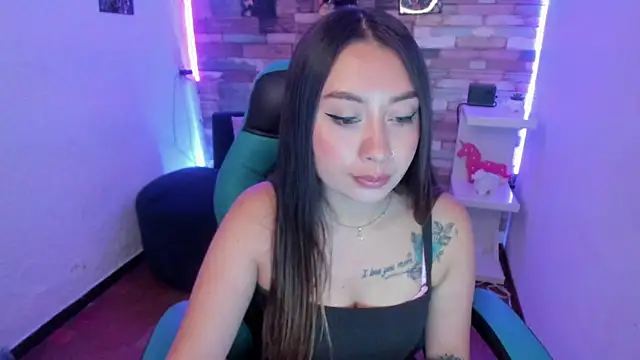 Snapshot of miss_isabella_m chatting on February 2025 12:33:01 PM miss isabella m online show from February 2025 12:33:01 PM