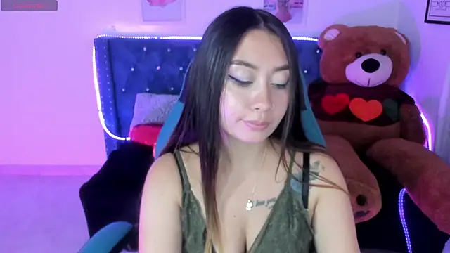 Snapshot of miss_isabella_m chatting on February 2025 04:04:01 PM miss isabella m online show from February 2025 04:04:01 PM