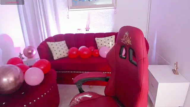 Snapshot of miss_isabella_m chatting on March 2025 01:12:02 PM miss isabella m online show from March 2025 01:12:02 PM